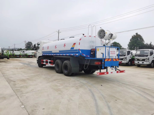 東風(fēng)錦程18噸灑水車，后八輪灑水車價(jià)格