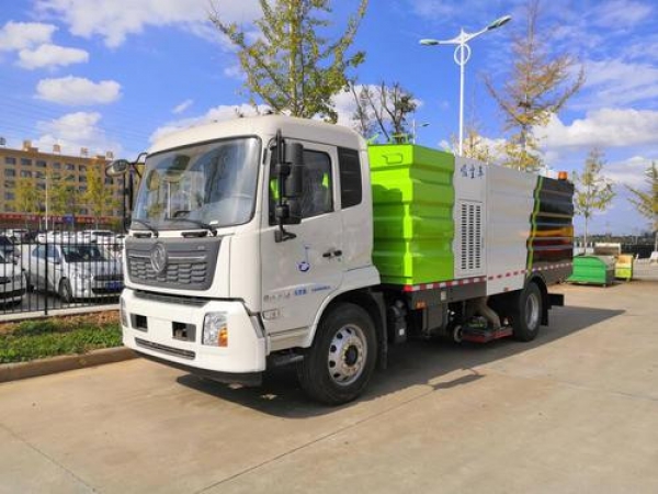 東風(fēng)天錦吸塵車(chē)（2方水罐7方塵罐）