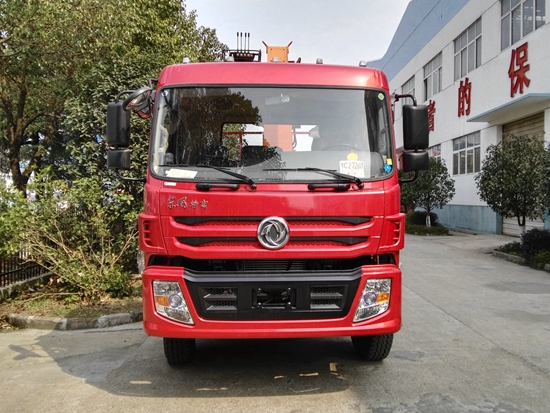 東風(fēng)特商單橋隨車(chē)吊