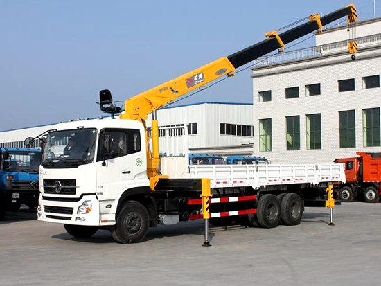 東風(fēng)天龍后雙橋12噸隨車吊