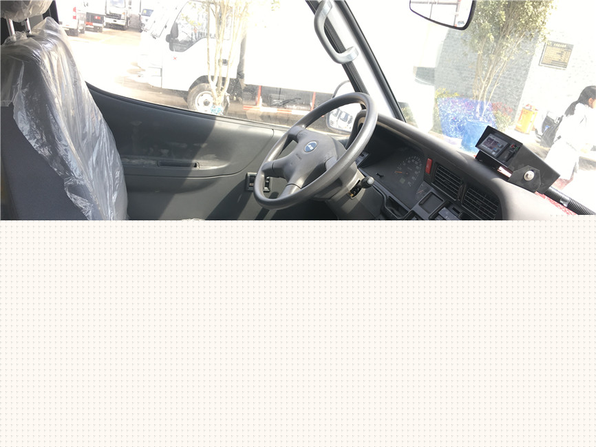 金杯海獅面包系列冷藏車