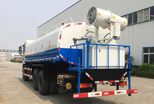 東風(fēng)后八輪18方多功能抑塵車(chē)