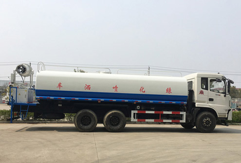 東風(fēng)后八輪18方多功能抑塵車(chē)