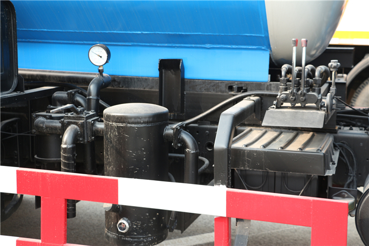 東風145國五10方吸污車