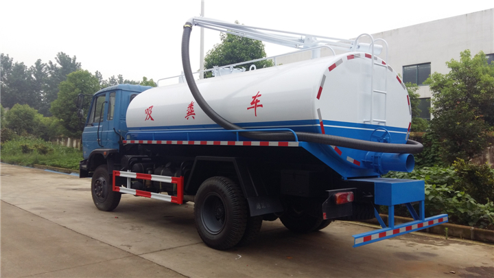 東風153國五12方吸糞車