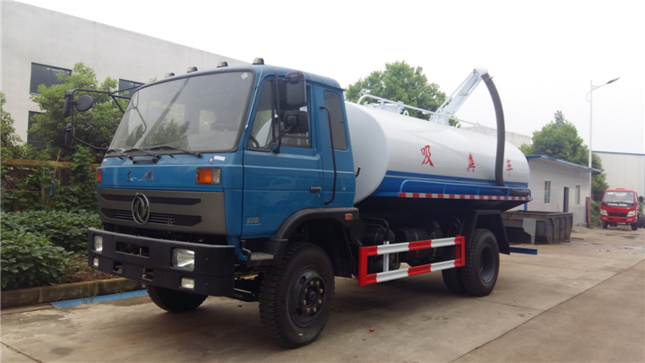 東風153國五12方吸糞車