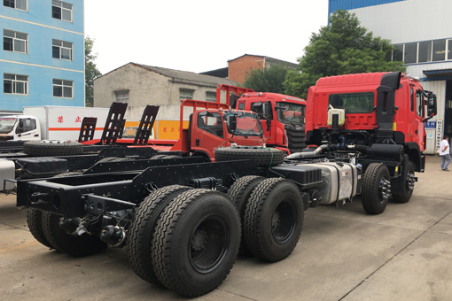 【國六】江淮K5前四后八挖機(jī)平板車