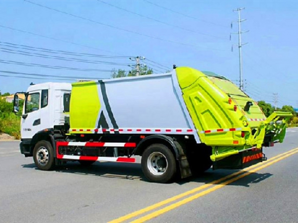 東風(fēng)天錦國(guó)六新款12方壓縮式垃圾車