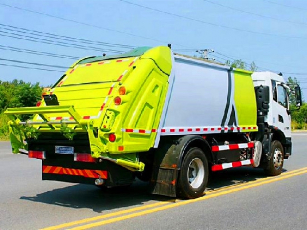 東風(fēng)天錦國(guó)六新款12方壓縮式垃圾車