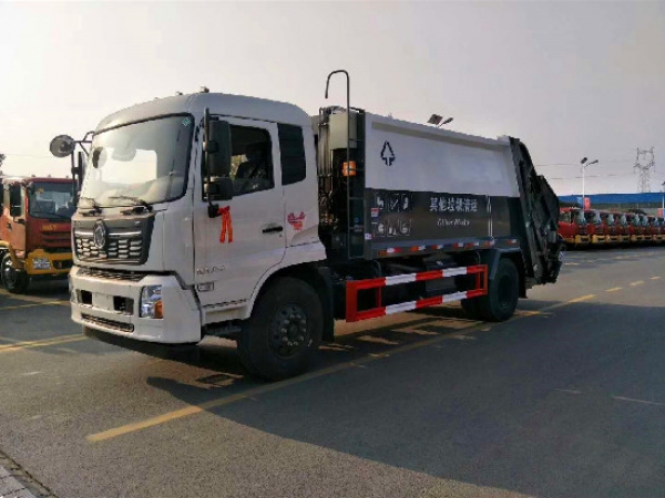 東風(fēng)天錦國(guó)六12~14方壓縮式垃圾車（可上京牌）