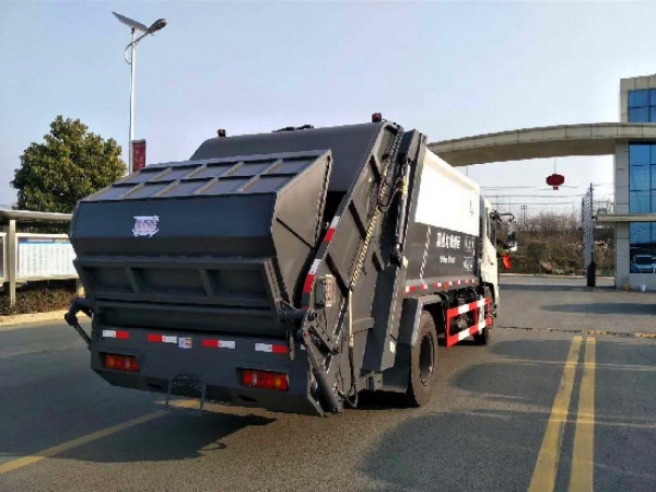 東風(fēng)天錦國(guó)六12~14方壓縮式垃圾車（可上京牌）