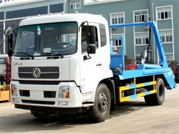 東風(fēng)天錦擺臂式垃圾車（10方）