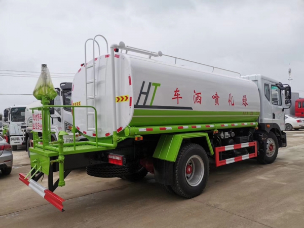 國六12-15方東風D9灑水車