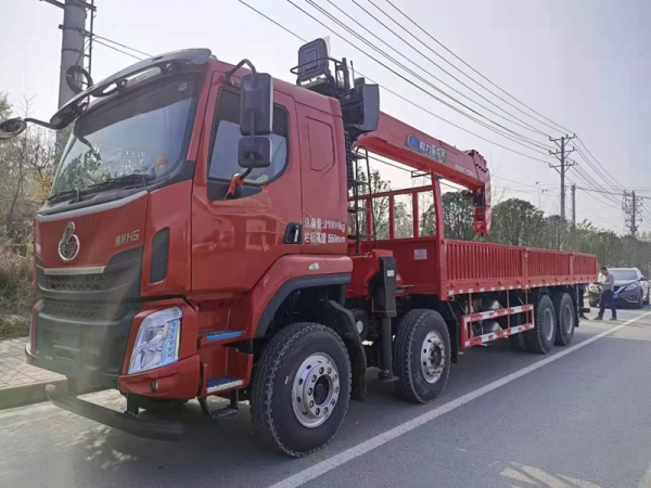 國(guó)六柳汽乘龍16-20噸隨車(chē)吊