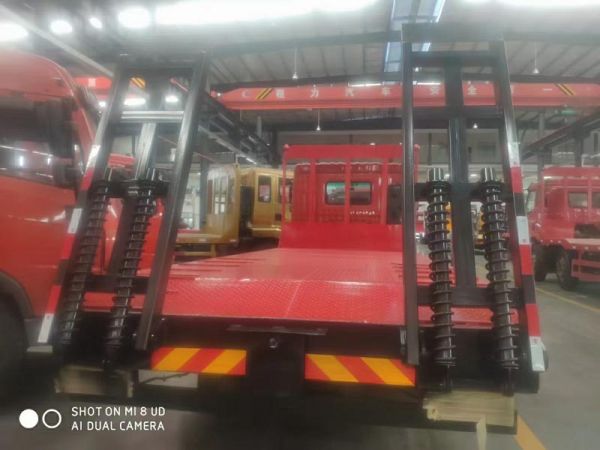 （國(guó)六）湖北大運(yùn)G6黃牌平板車