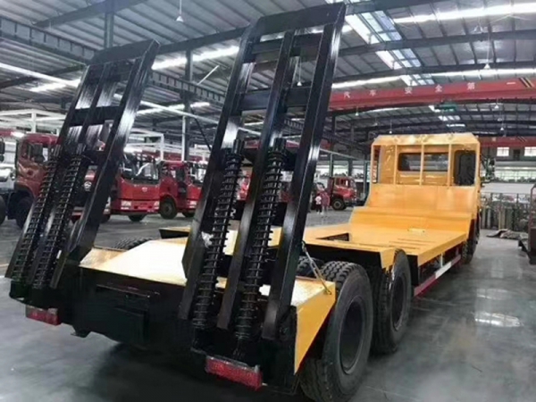 （國五）程力前四后八凹板平板拖車