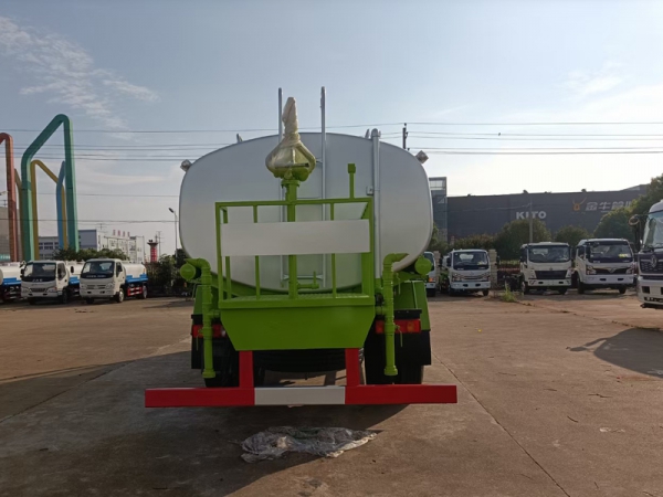 東風(fēng)柳汽15噸灑水車(chē)