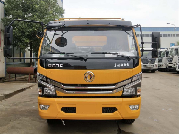 東風(fēng)大多利卡8噸高壓清洗車(chē)