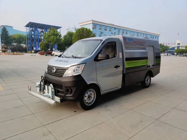 長(zhǎng)安2.5方路面養(yǎng)護(hù)車，清洗車多少錢