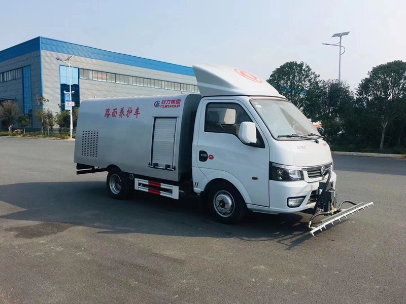 東風(fēng)途逸路面清洗車1.5方水罐