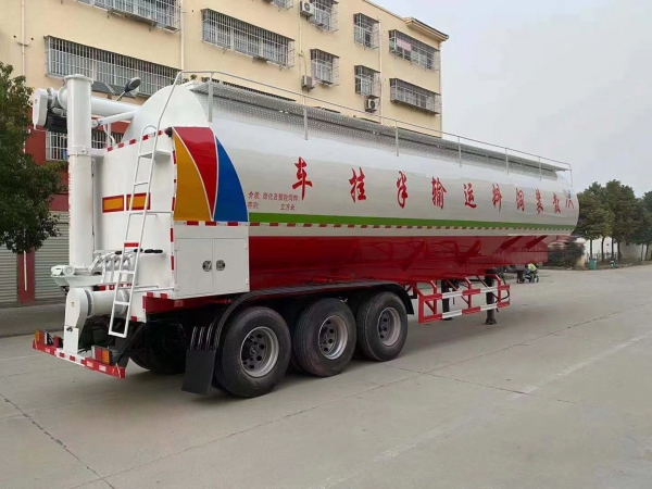 13米半掛65方飼料運(yùn)輸車