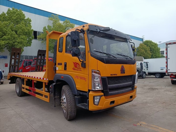 國六重汽豪沃單橋平板運(yùn)輸車