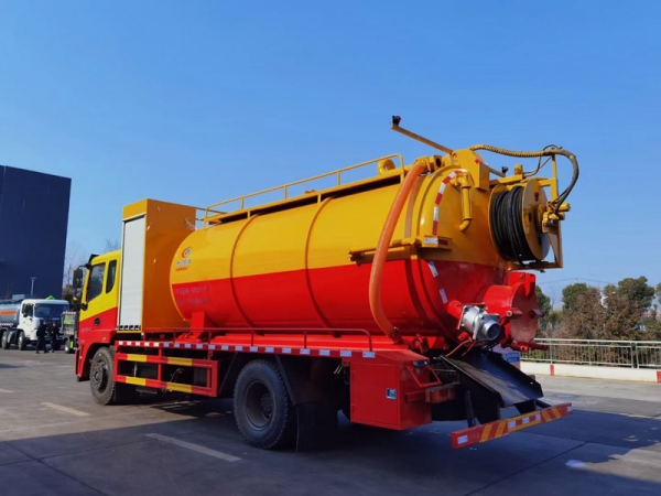 東風錦程15方清洗吸污車