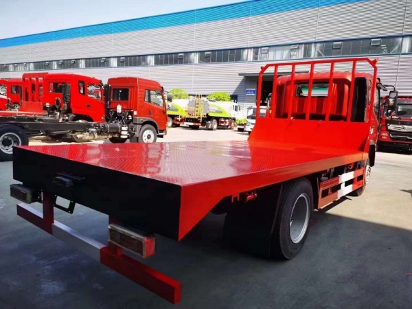 大運(yùn)平板拖車無爬梯
