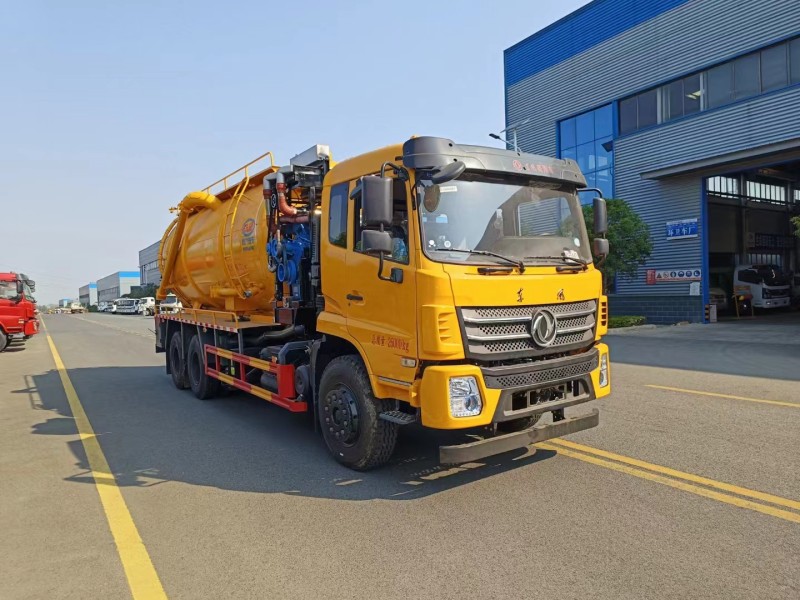 東風(fēng)后八輪22方管道疏通車