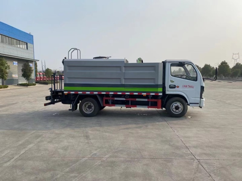 東風(fēng)多利卡隧道壁清洗車