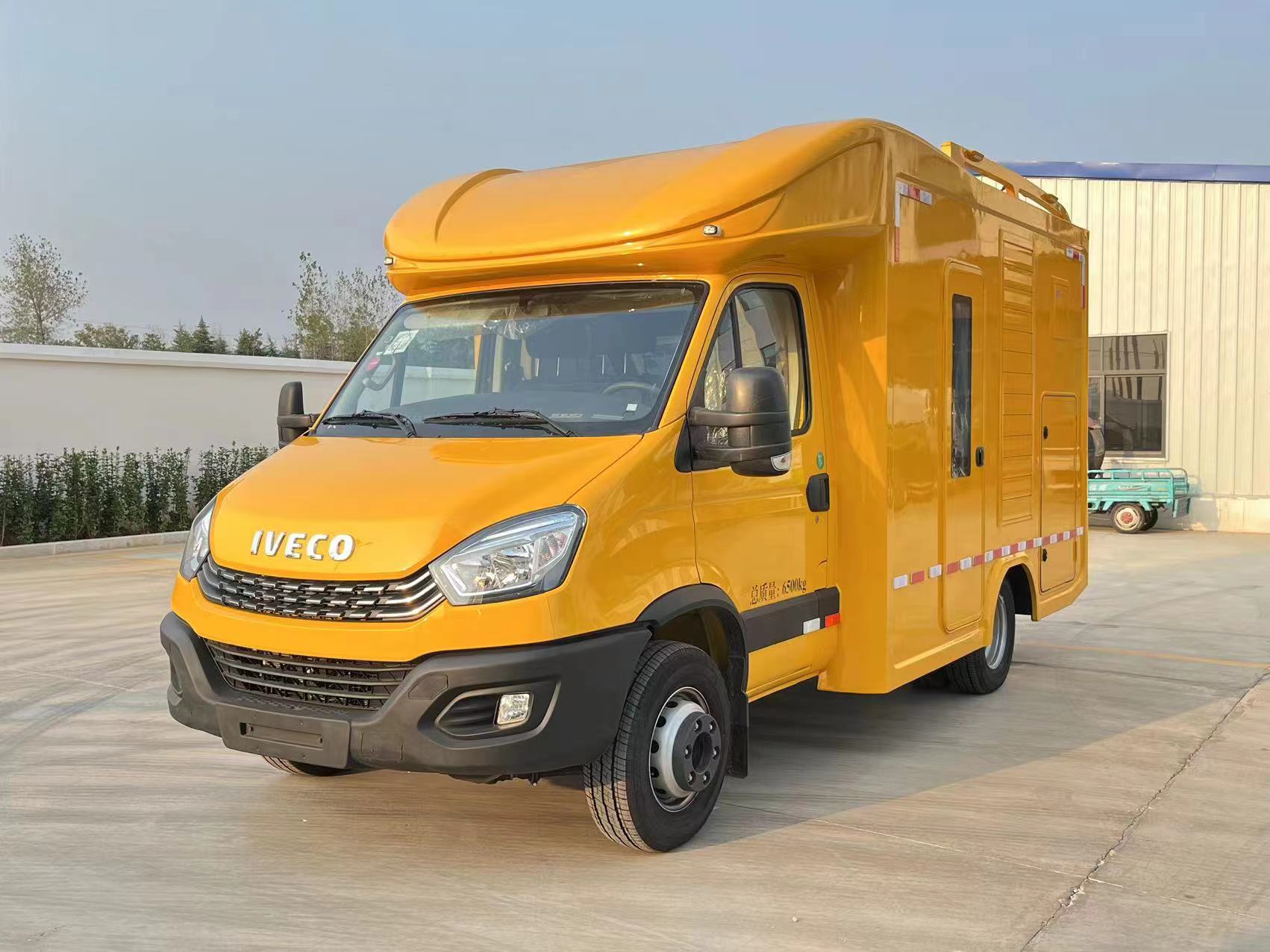 依維柯移動(dòng)儲(chǔ)能電源車